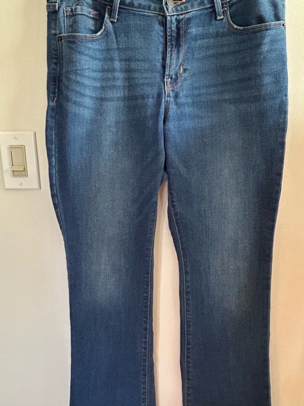 OLD NAVY Mid-Rise Kicker Boot Cut Blue Jeans. Size 12